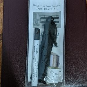 Naturally Yours Manicure Set